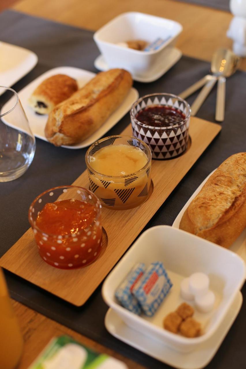 Les Reves De Flamboin Bed and Breakfast Gouaix Eksteriør billede